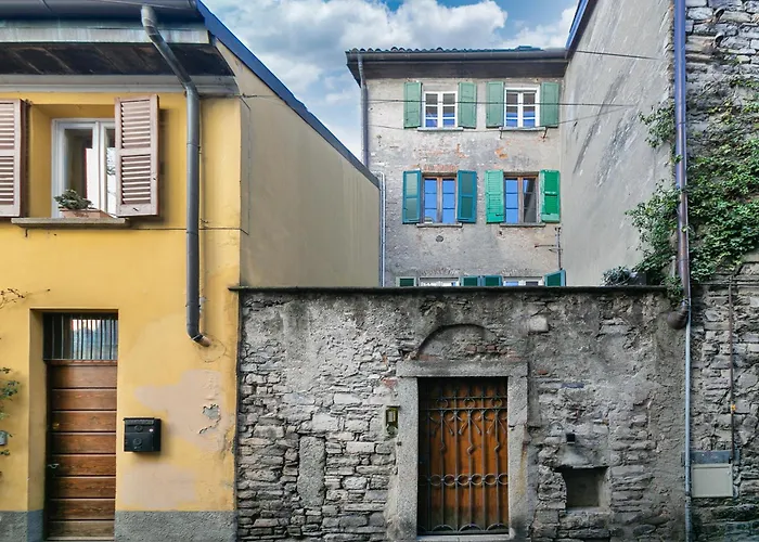 Apartament Angolo Medioevale - Centro Como